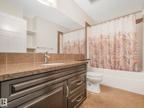 2651 Anderson Crescent, Edmonton, AB - Indoor Photo Showing Bathroom