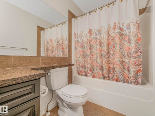 2651 Anderson Crescent, Edmonton, AB - Indoor Photo Showing Bathroom