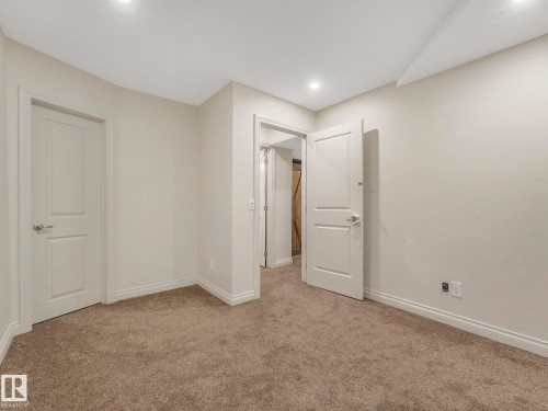 3003 16 Avenue, Edmonton, AB - Indoor Photo Showing Other Room