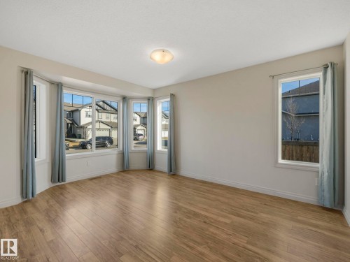 3003 16 Avenue, Edmonton, AB - Indoor