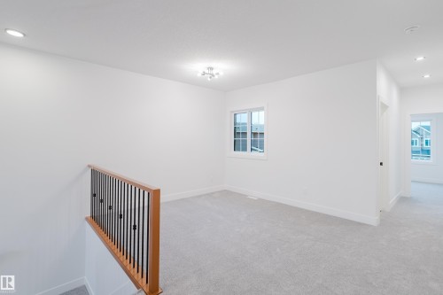811 Elderberry Court, Edmonton, AB - Indoor Photo Showing Other Room