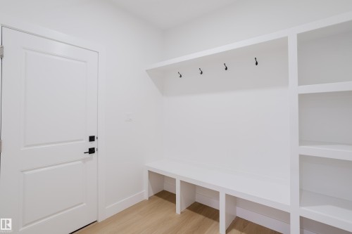 811 Elderberry Court, Edmonton, AB - Indoor