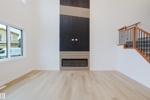 811 Elderberry Court, Edmonton, AB - Indoor Photo Showing Other Room
