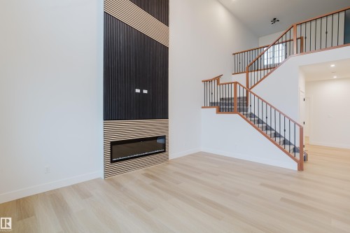 811 Elderberry Court, Edmonton, AB - Indoor Photo Showing Other Room