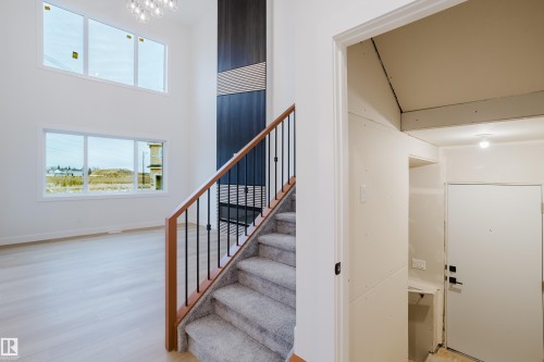 811 Elderberry Court, Edmonton, AB - Indoor Photo Showing Other Room