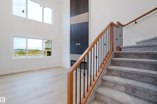 811 Elderberry Court, Edmonton, AB - Indoor Photo Showing Other Room