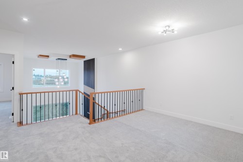 811 Elderberry Court, Edmonton, AB - Indoor Photo Showing Other Room