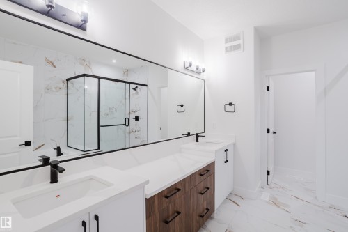 811 Elderberry Court, Edmonton, AB - Indoor