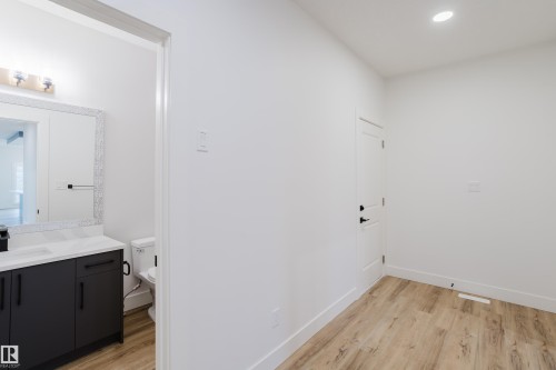 49 Renwyck Place, Spruce Grove, AB - Indoor Photo Showing Other Room