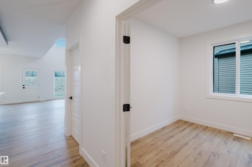 49 Renwyck Place, Spruce Grove, AB - Indoor Photo Showing Other Room