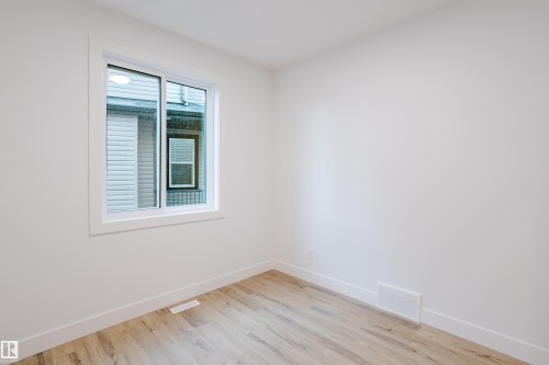 49 Renwyck Place, Spruce Grove, AB - Indoor Photo Showing Other Room
