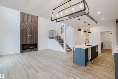 49 Renwyck Place, Spruce Grove, AB - Indoor Photo Showing Kitchen