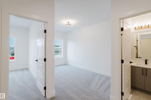 49 Renwyck Place, Spruce Grove, AB - Indoor Photo Showing Other Room