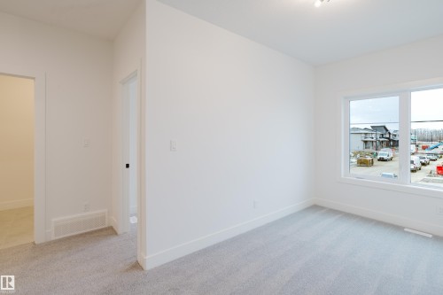 49 Renwyck Place, Spruce Grove, AB - Indoor Photo Showing Other Room