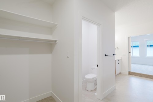 1568 Siskin Link, Edmonton, AB - Indoor