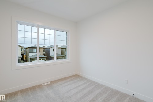1568 Siskin Link, Edmonton, AB - Indoor Photo Showing Other Room