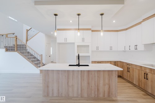 1853 Crossbill Loop, Edmonton, AB - Indoor Photo Showing Kitchen