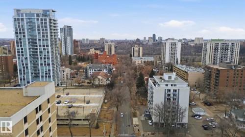 702 9940 112 Street, Edmonton, AB - Outdoor