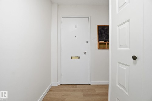 702 9940 112 Street, Edmonton, AB - Indoor Photo Showing Other Room