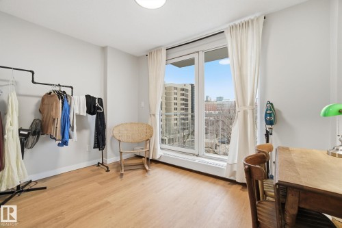 702 9940 112 Street, Edmonton, AB - Indoor