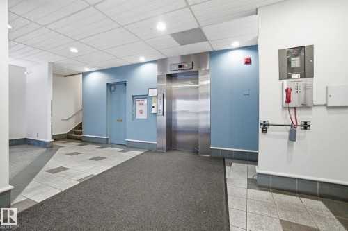 702 9940 112 Street, Edmonton, AB - Indoor