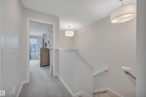 1938 Davidson Wynd, Edmonton, AB - Indoor Photo Showing Other Room