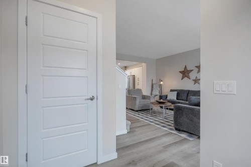 1938 Davidson Wynd, Edmonton, AB - Indoor Photo Showing Other Room