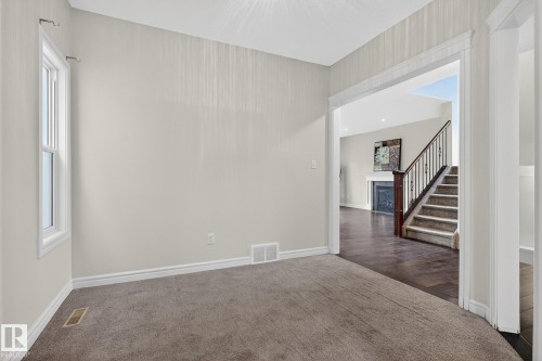 7915 18 Ave Sw, Edmonton, AB - Indoor Photo Showing Other Room