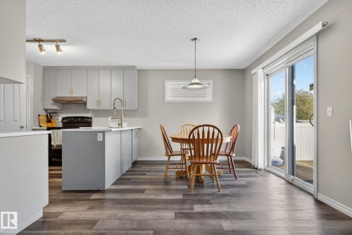 3811 Mclean Close, Edmonton, AB - Indoor