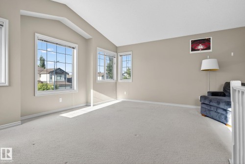 3811 Mclean Close, Edmonton, AB - Indoor Photo Showing Other Room