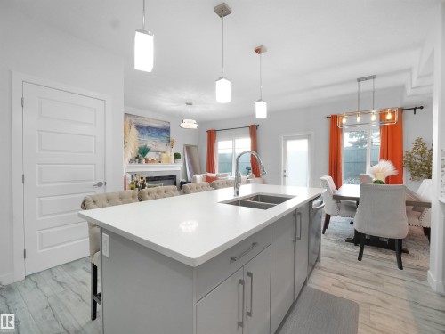 7256 Chivers Place, Edmonton, AB - Indoor Photo Showing Kitchen With Double Sink With Upgraded Kitchen