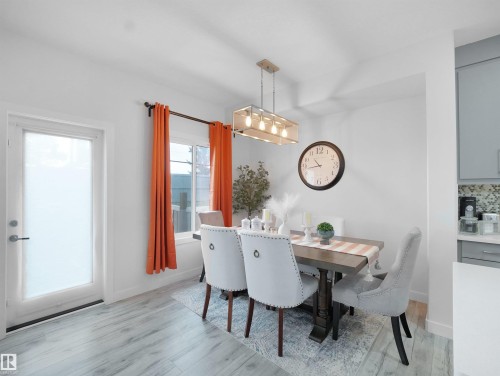 7256 Chivers Place, Edmonton, AB - Indoor Photo Showing Dining Room