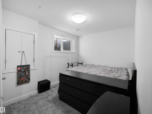 7256 Chivers Place, Edmonton, AB - Indoor Photo Showing Other Room