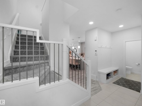 7256 Chivers Place, Edmonton, AB - Indoor Photo Showing Other Room