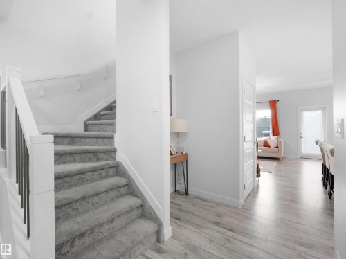 7256 Chivers Place, Edmonton, AB - Indoor Photo Showing Other Room