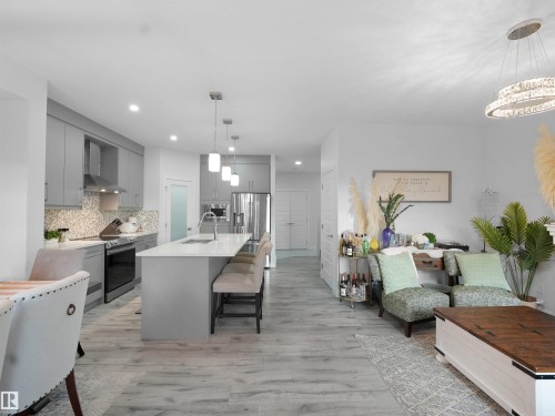 7256 Chivers Place, Edmonton, AB - Indoor