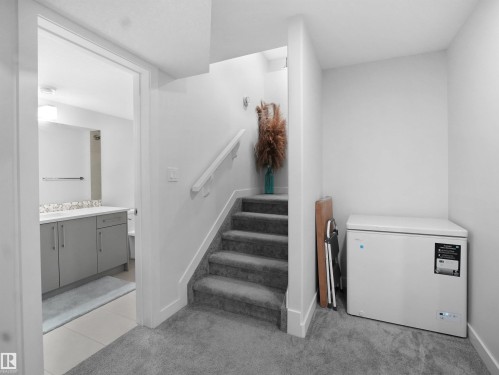 7256 Chivers Place, Edmonton, AB - Indoor Photo Showing Other Room