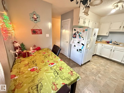 10307 150 Street, Edmonton, AB - Indoor