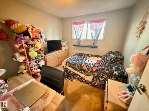 10307 150 Street, Edmonton, AB - Indoor Photo Showing Bedroom