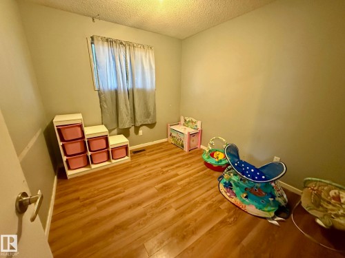 10307 150 Street, Edmonton, AB - Indoor
