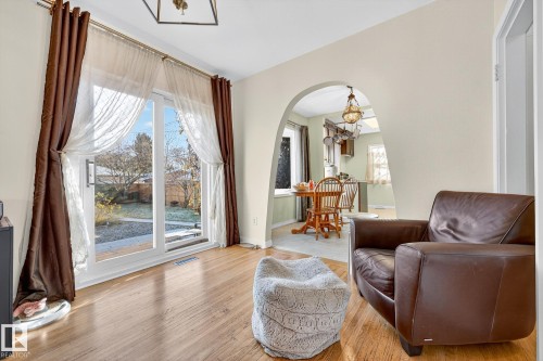 7707 111 Street, Edmonton, AB - Indoor Photo Showing Living Room