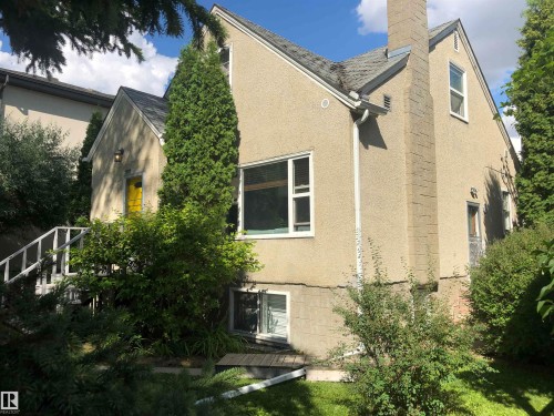 7707 111 Street, Edmonton, AB - Outdoor