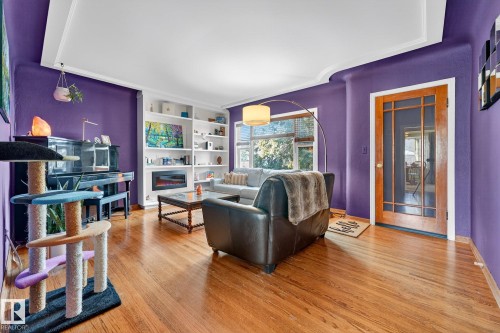 7707 111 Street, Edmonton, AB - Indoor