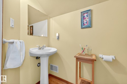 7707 111 Street, Edmonton, AB - Indoor Photo Showing Bathroom