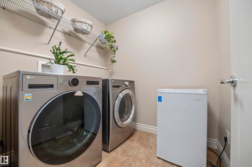753 173B Street, Edmonton, AB - Indoor Photo Showing Laundry Room