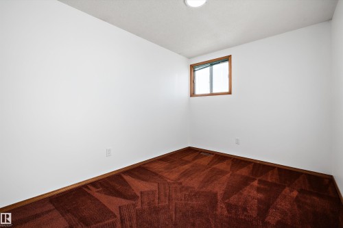 10652 10 Avenue, Edmonton, AB - Indoor Photo Showing Other Room