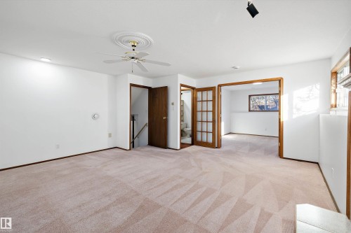10652 10 Avenue, Edmonton, AB - Indoor Photo Showing Other Room