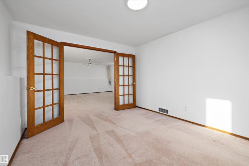 10652 10 Avenue, Edmonton, AB - Indoor Photo Showing Other Room