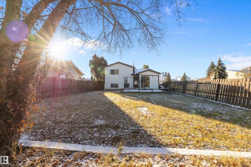 10652 10 Avenue, Edmonton, AB - Outdoor