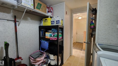 4000 Aspen Way, Leduc, AB - Indoor